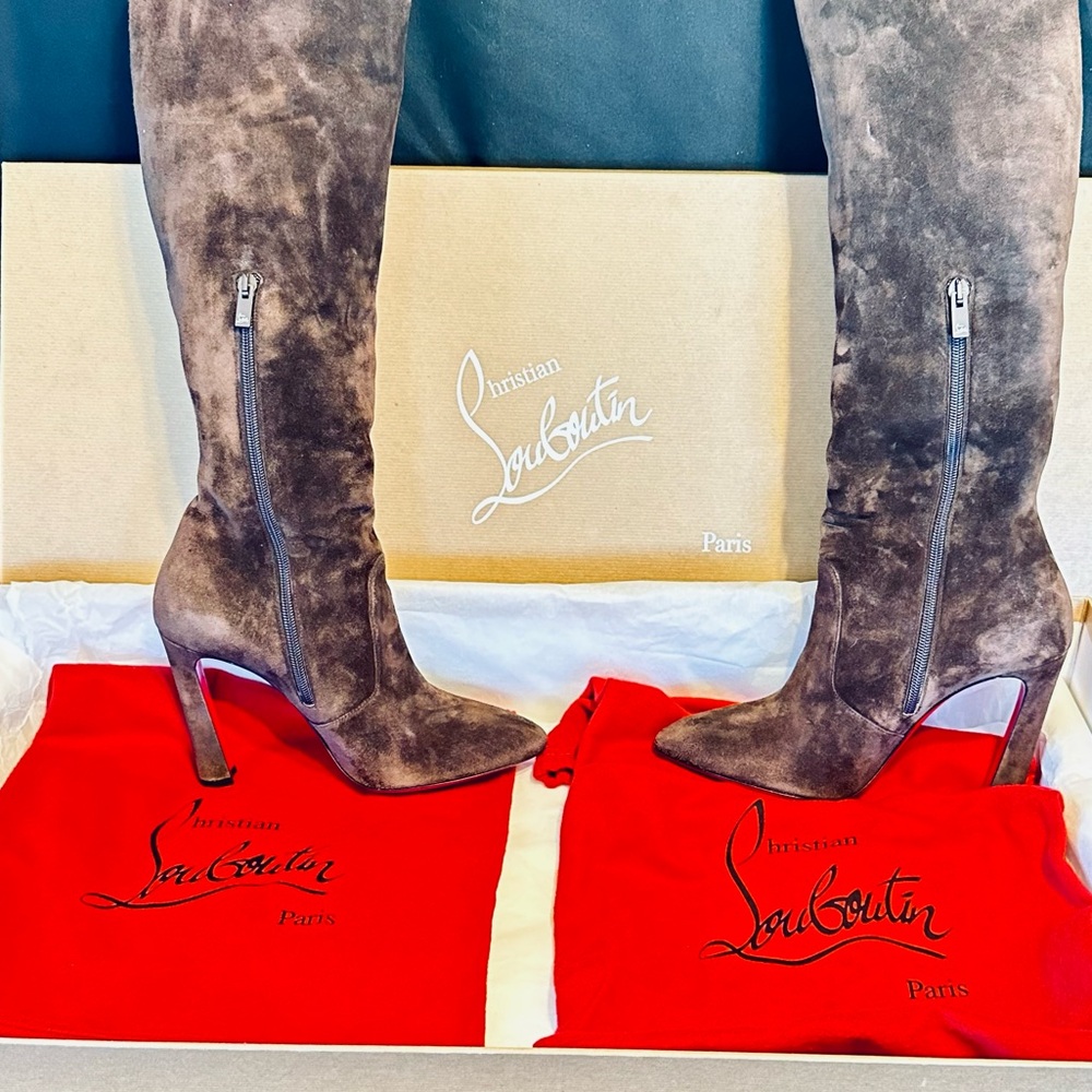 Christian Louboutin  Eleonor 38.5, Arabica Suede Knee High boots Worn Once